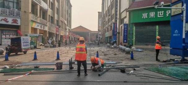 云南瑞麗地震現(xiàn)場