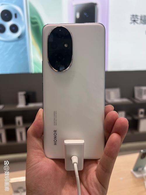 榮耀手機(jī)徹底清倉，16GB 512GB價(jià)格低至1614元，抗摔屏幕 1億像素 大電池