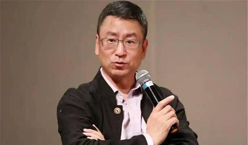白巖松：堅(jiān)持”具有兩面性，重要的是要有奔頭和希望！