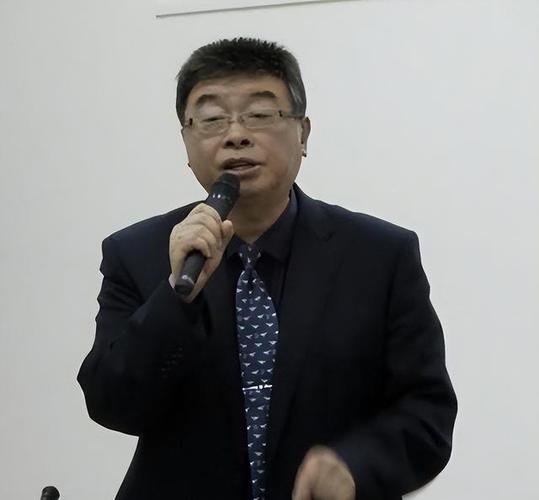 邱毅：我在濟(jì)南趵突泉談朱立倫的機(jī)關(guān)算盡自尋死路
